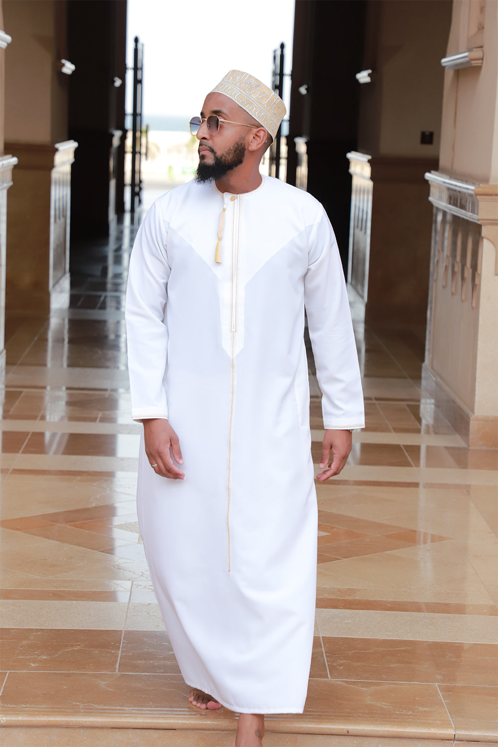 Qamis Omani New Detail White & Gold 