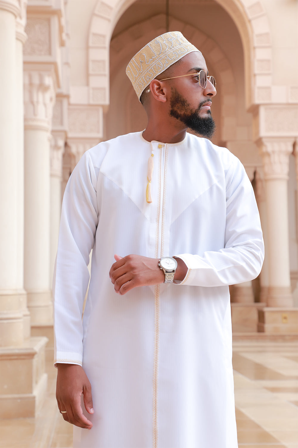Qamis Omani New Detail White & Gold 
